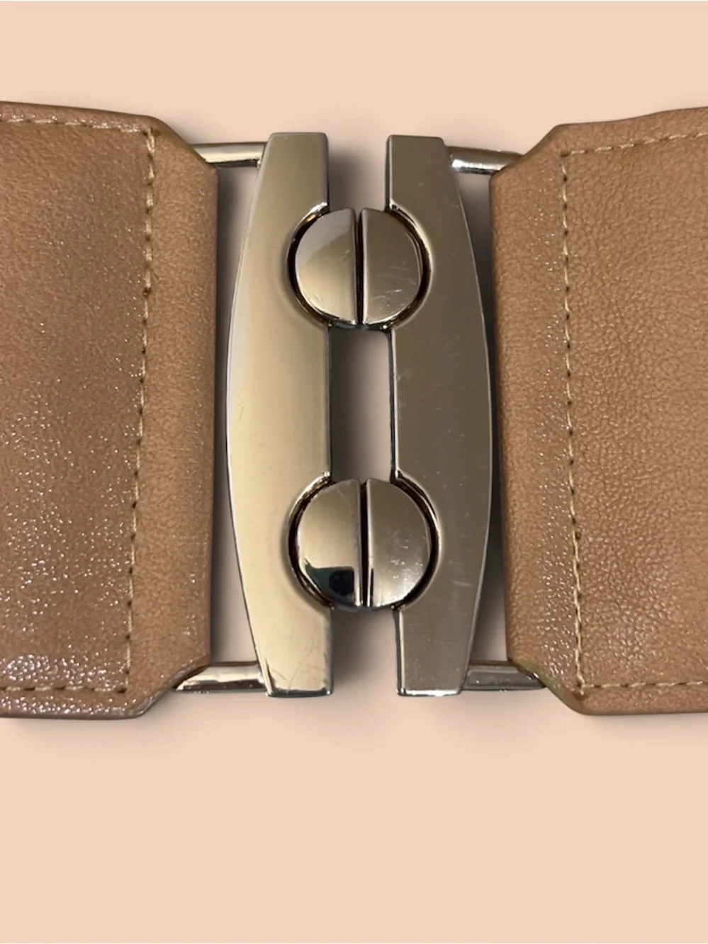 Women’s Woven Elastic Waist Belt in Tan